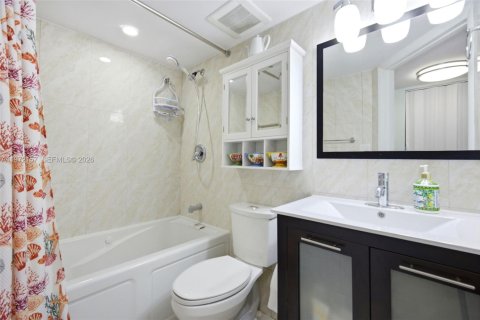 Touwnhouse à vendre à Miami, Floride: 3 chambres, 130.06 m2 № 2032744 - photo 19