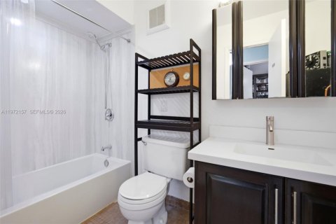 Touwnhouse à vendre à Miami, Floride: 3 chambres, 130.06 m2 № 2032744 - photo 30