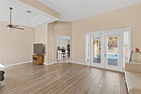Casa en venta en Orlando, Florida, 4 dormitorios, 209.22 m2 № 2221187 - foto 9