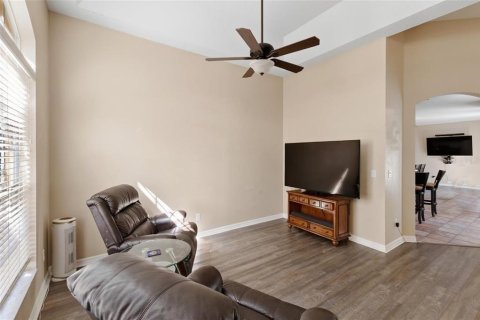 Casa en venta en Orlando, Florida, 4 dormitorios, 209.22 m2 № 2221187 - foto 7