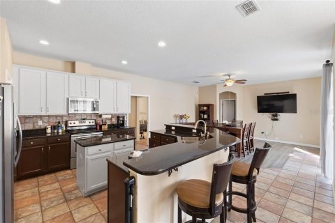 Casa en venta en Orlando, Florida, 4 dormitorios, 209.22 m2 № 2221187 - foto 10