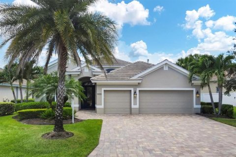 House in Lakewood Ranch, Florida 4 bedrooms, 243.13 sq.m. № 1881309 - photo 5