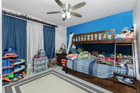 House in Cape Coral, Florida 3 bedrooms, 136.85 sq.m. № 1778098 - photo 19