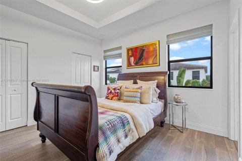 Купить таунхаус в Майами, Флорида 3 спальни, 128.02м2, № 1975396 - фото 22