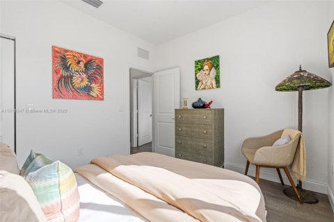 Купить таунхаус в Майами, Флорида 3 спальни, 128.02м2, № 1975396 - фото 30