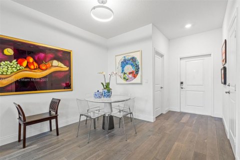 Купить таунхаус в Майами, Флорида 3 спальни, 128.02м2, № 1975396 - фото 11