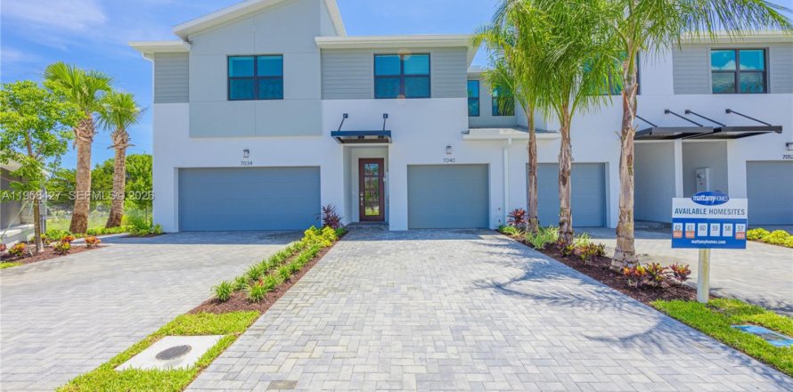 Таунхаус в Лейк-Уорт, Флорида 3 спальни, 146.69м2 № 2020776