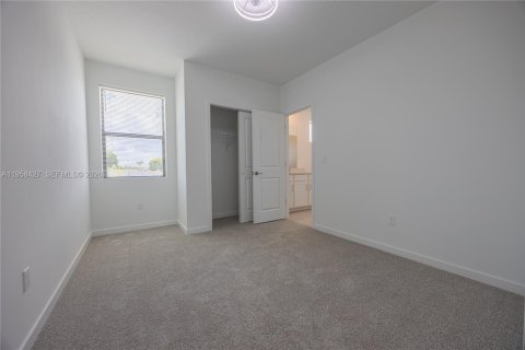 Снять в аренду таунхаус в Лейк-Уорт, Флорида 3 спальни, 146.69м2, № 2020776 - фото 26