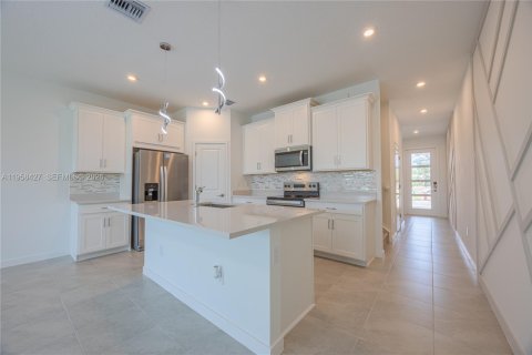 Снять в аренду таунхаус в Лейк-Уорт, Флорида 3 спальни, 146.69м2, № 2020776 - фото 15