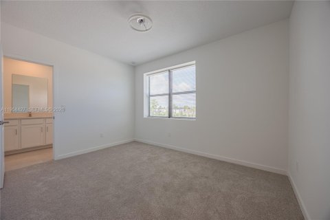 Снять в аренду таунхаус в Лейк-Уорт, Флорида 3 спальни, 146.69м2, № 2020776 - фото 24