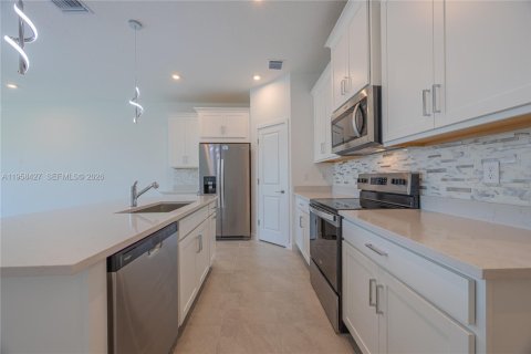 Снять в аренду таунхаус в Лейк-Уорт, Флорида 3 спальни, 146.69м2, № 2020776 - фото 12