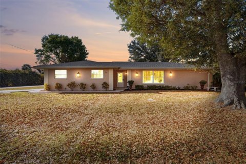 Casa en Punta Gorda, Florida 4 dormitorios, 221.11 m2 № 2363228