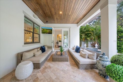 Villa ou maison à louer à Tampa, Floride: 5 chambres, 478.82 m2 № 1829357 - photo 22