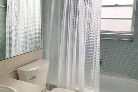 Copropriété à vendre à West Palm Beach, Floride: 2 chambres, 74.14 m2 № 2389527 - photo 18