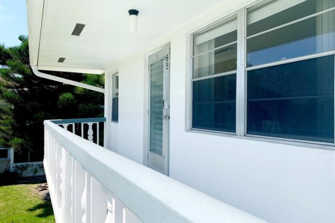 Copropriété à vendre à West Palm Beach, Floride: 2 chambres, 74.14 m2 № 2389527 - photo 29