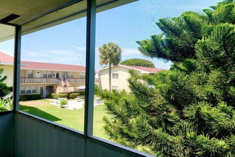 Copropriété à vendre à West Palm Beach, Floride: 2 chambres, 74.14 m2 № 2389527 - photo 28