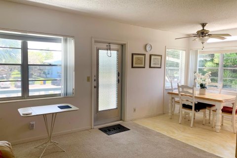 Copropriété à vendre à West Palm Beach, Floride: 2 chambres, 74.14 m2 № 2389527 - photo 6