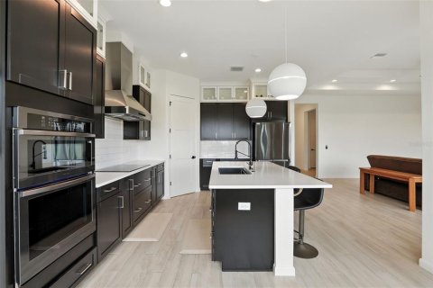 Casa en venta en Tavares, Florida, 3 dormitorios, 176.24 m2 № 1918852 - foto 8