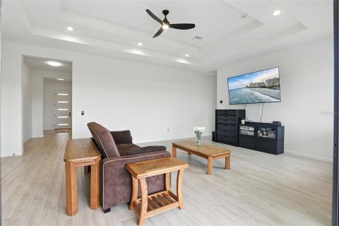 Casa en venta en Tavares, Florida, 3 dormitorios, 176.24 m2 № 1918852 - foto 14