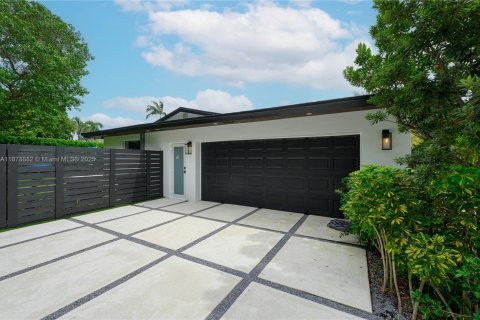 Villa ou maison à vendre à Palmetto Bay, Floride: 4 chambres, 205.78 m2 № 1921911 - photo 27