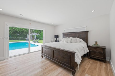 Villa ou maison à vendre à Palmetto Bay, Floride: 4 chambres, 205.78 m2 № 1921911 - photo 18