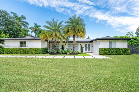 Villa ou maison à vendre à Palmetto Bay, Floride: 4 chambres, 205.78 m2 № 1921911 - photo 1