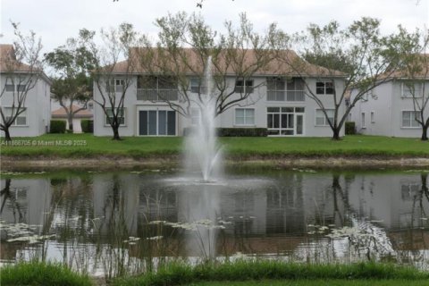 Condo in Boynton Beach, Florida, 3 bedrooms  № 1928340 - photo 2