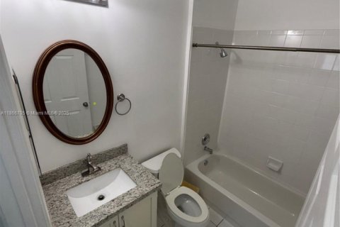 Condo in Boynton Beach, Florida, 3 bedrooms  № 1928340 - photo 14