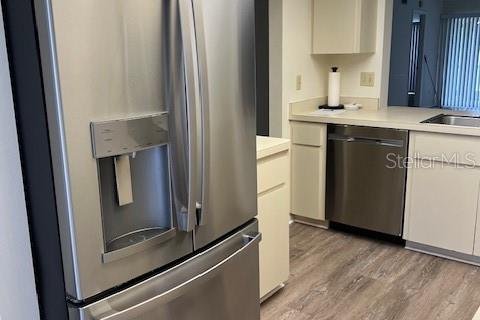 Condominio en alquiler en Sarasota, Florida, 2 dormitorios, 109.81 m2 № 1740377 - foto 2