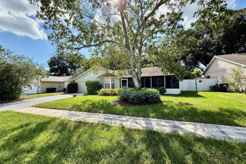 Villa ou maison à louer à Orlando, Floride: 4 chambres, 140 m2 № 1898793 - photo 3
