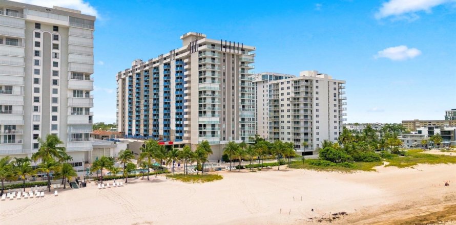 Condo in Pompano Beach, Florida, 2 bedrooms № 2179607