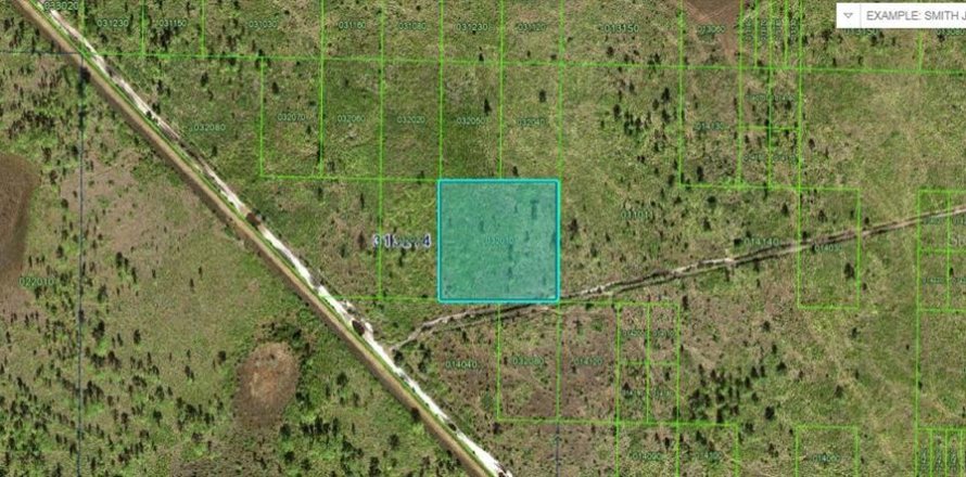 Terreno en Frostproof, Florida № 2095930
