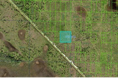 Terreno en venta en Frostproof, Florida № 2095930 - foto 2