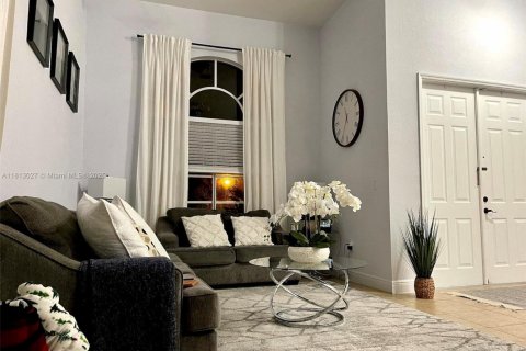 House in Palmetto Bay, Florida 3 bedrooms, 172.43 sq.m. № 1758532 - photo 6