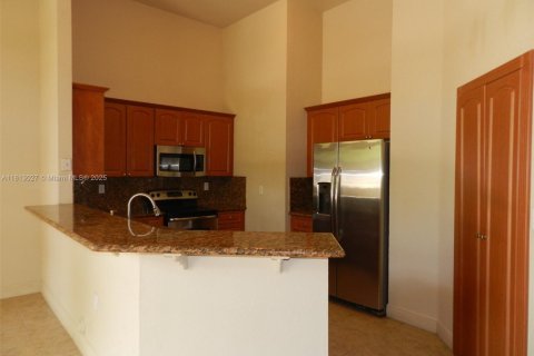 House in Palmetto Bay, Florida 3 bedrooms, 172.43 sq.m. № 1758532 - photo 16