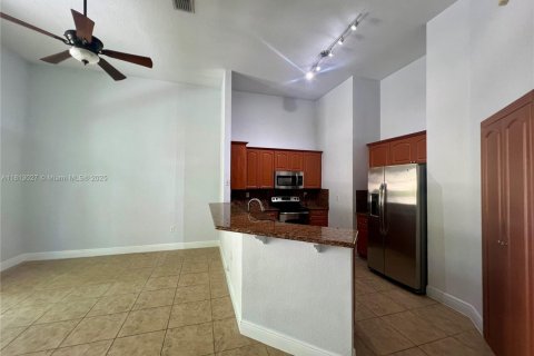 Casa en alquiler en Palmetto Bay, Florida, 3 dormitorios, 172.43 m2 № 1758532 - foto 23