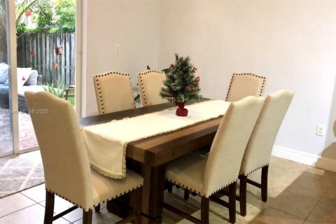 House in Palmetto Bay, Florida 3 bedrooms, 172.43 sq.m. № 1758532 - photo 17