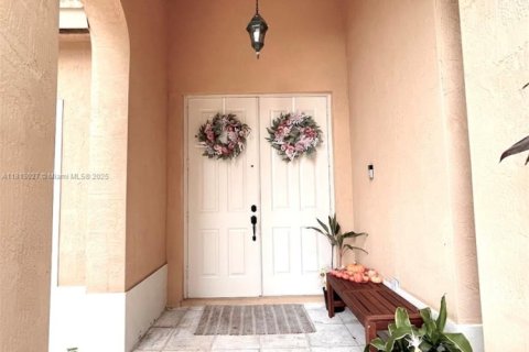 House in Palmetto Bay, Florida 3 bedrooms, 172.43 sq.m. № 1758532 - photo 3