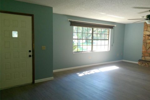 Villa ou maison à louer à Lakeland, Floride: 3 chambres, 185.62 m2 № 2431243 - photo 3