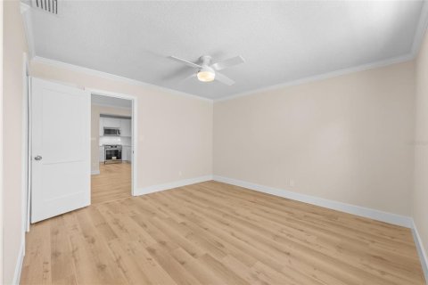 Casa en alquiler en Saint Petersburg, Florida, 4 dormitorios, 151.34 m2 № 1870700 - foto 17