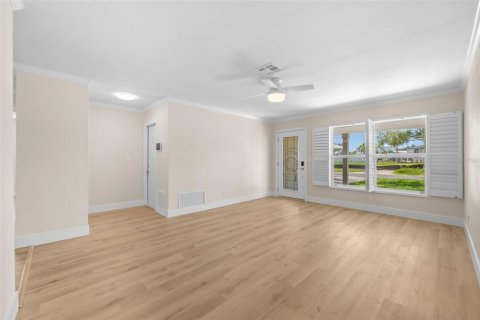 Casa en alquiler en Saint Petersburg, Florida, 4 dormitorios, 151.34 m2 № 1870700 - foto 5