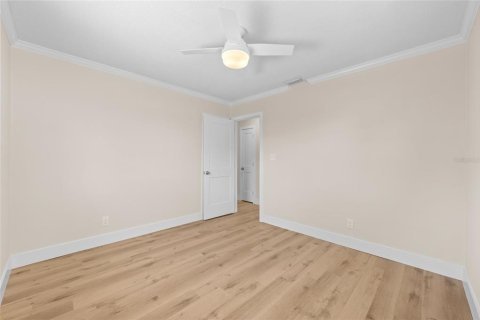 Casa en alquiler en Saint Petersburg, Florida, 4 dormitorios, 151.34 m2 № 1870700 - foto 19