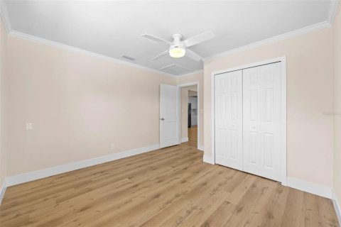 Casa en alquiler en Saint Petersburg, Florida, 4 dormitorios, 151.34 m2 № 1870700 - foto 15