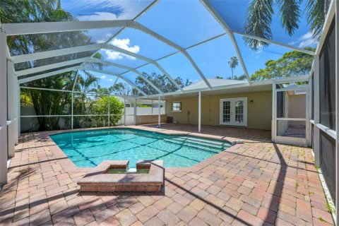 Casa en alquiler en Saint Petersburg, Florida, 4 dormitorios, 151.34 m2 № 1870700 - foto 25