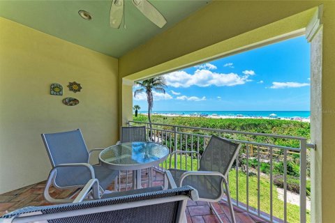 Condo in Anna Maria, Florida, 2 bedrooms  № 2221973 - photo 30