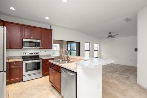 Casa en venta en Frostproof, Florida, 3 dormitorios, 141.12 m2 № 2384043 - foto 10