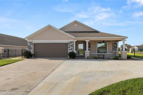 Casa en Frostproof, Florida 3 dormitorios, 141.12 m2 № 2384043