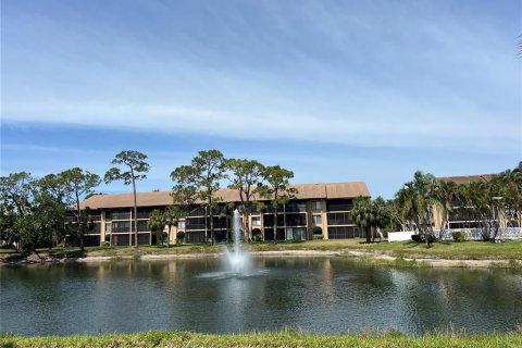 Condominio en alquiler en Sarasota, Florida, 2 dormitorios, 107.4 m2 № 1772167 - foto 1
