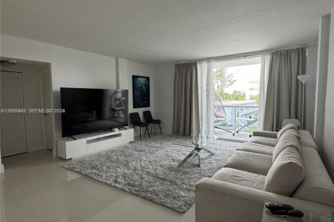 Copropriété à vendre à Bay Harbor Islands, Floride: 1 chambre, 104.52 m2 № 2186190 - photo 5