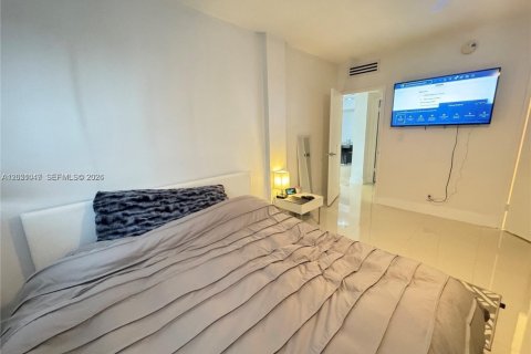 Copropriété à vendre à Bay Harbor Islands, Floride: 1 chambre, 104.52 m2 № 2186190 - photo 17